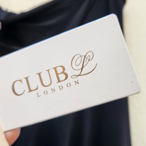 Club L London Plus One Shoulder Twist Detail Maxi Dress - Picture 8 of 10